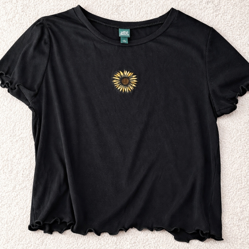 Wild Fable Black Ribbed Embroidered Sunflower Crop Top XL Y2K